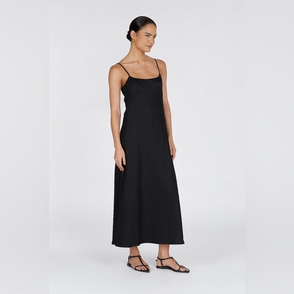 DISSH Dresses & Skirts - DISSH Black Midi Dress